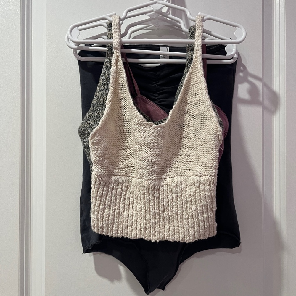 4 Top Bundle: Pins & Needles, American Apparel & Sparkle & Fade